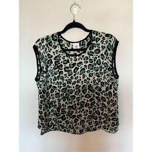 Cabi medium cheetah print short sleeves blouse